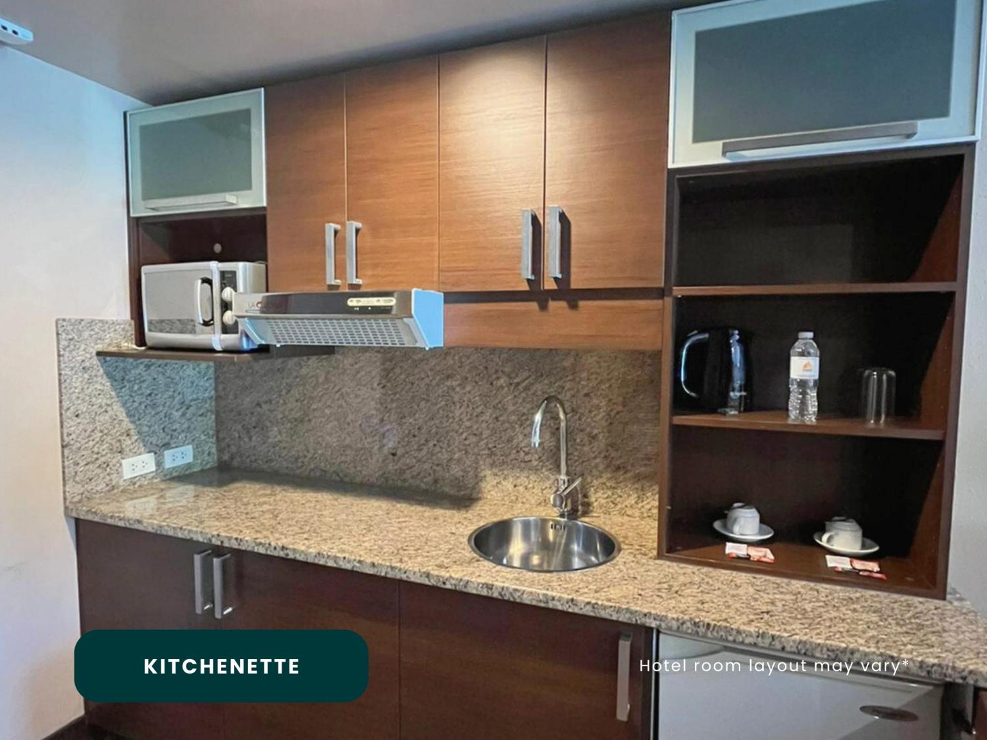 Coralpoint Gardens Suites & Residences Lapu-Lapu City Exterior foto